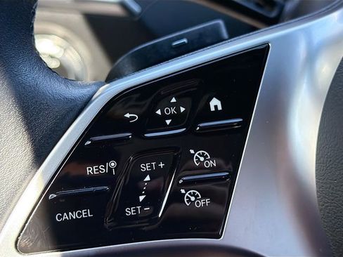 Used 2025 Mercedes-Benz C 300 Sedan image 36