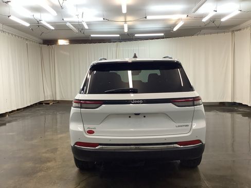 Used 2023 Jeep Grand Cherokee Limited AWD/4WD image 6