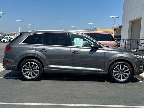 Used 2019 Audi Q7 2.0T Premium w/ Convenience Package AWD/4WD image 2