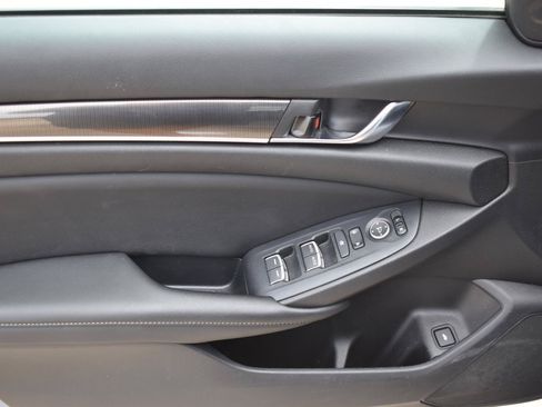 Used 2022 Honda Accord Sport image 19