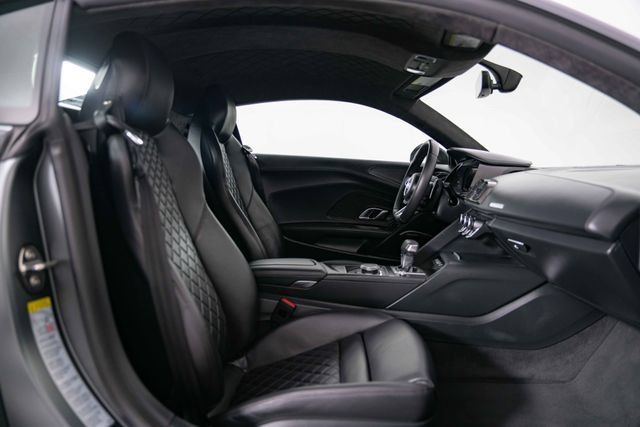 Used 2017 Audi R8 V10 plus AWD/4WD image 23