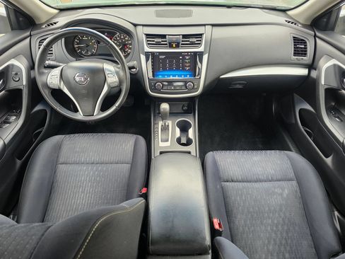 Used 2017 Nissan Altima 2.5 SV FWD image 14
