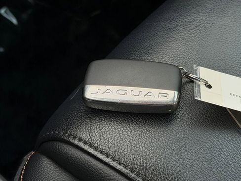 Used 2020 Jaguar F-PACE Prestige image 29