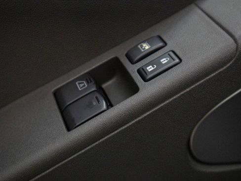 Used 2020 Nissan Frontier SV w/ SV Utility Package image 22