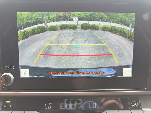 Used 2026 Toyota Camry LE FWD image 31