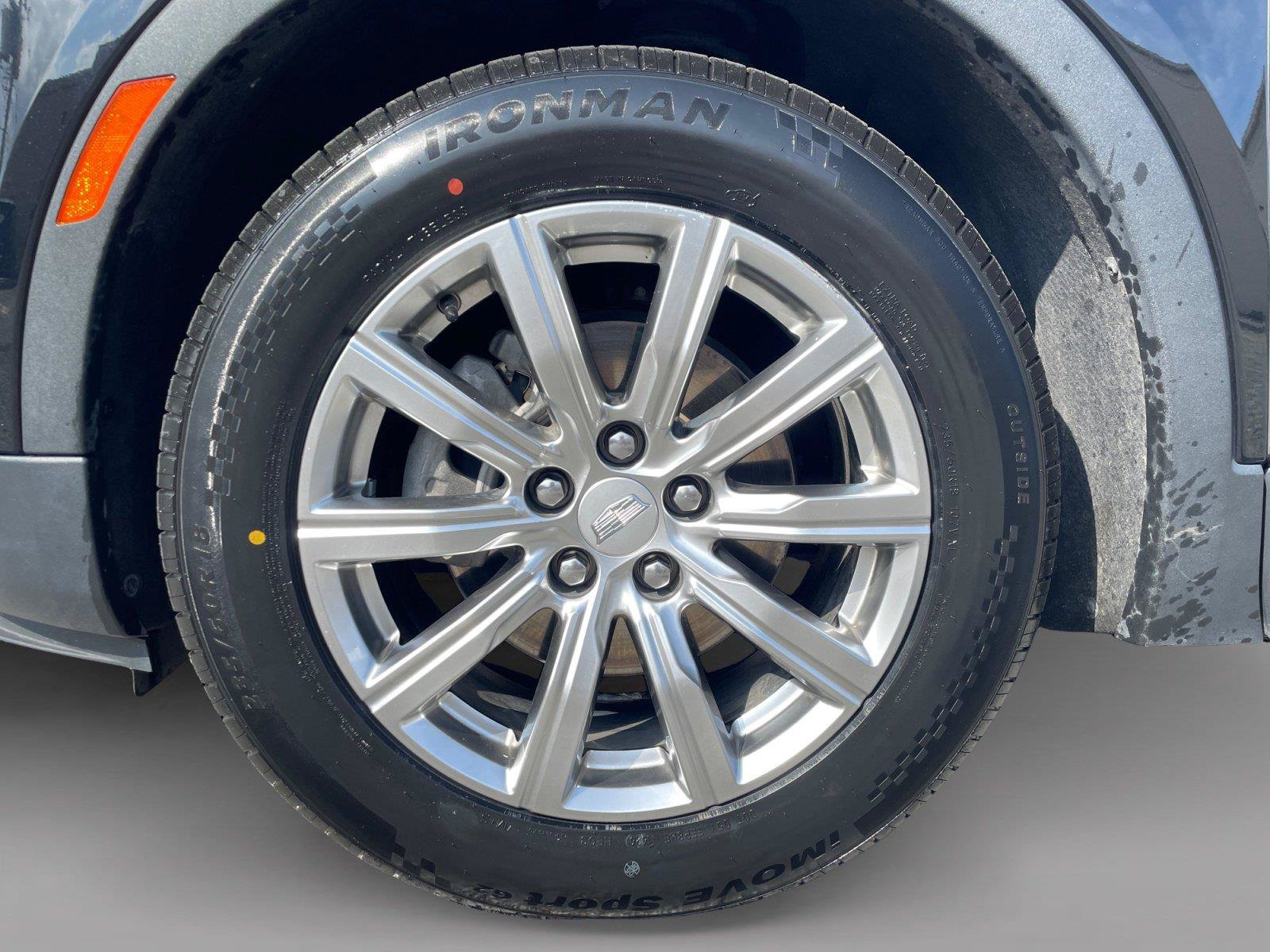 Used 2022 Cadillac XT4 Premium Luxury w/ Safety Alert Package FWD image 14