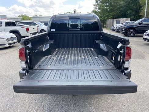 Used 2023 Toyota Tacoma Limited AWD/4WD image 9