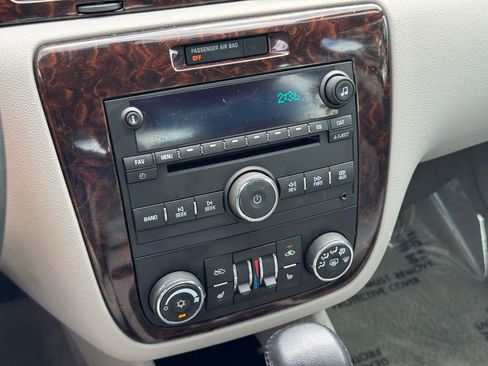 Used 2014 Chevrolet Impala LTZ image 32