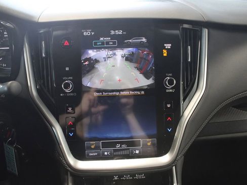 Used 2024 Subaru Outback Premium image 31