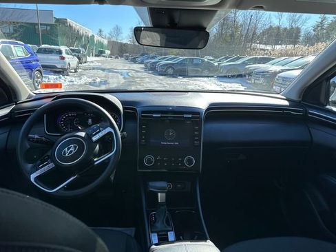 Certified 2023 Hyundai Tucson SE image 12
