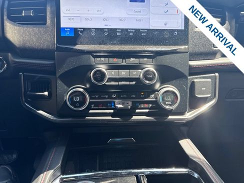 Used 2024 Ford Expedition Limited AWD/4WD image 28