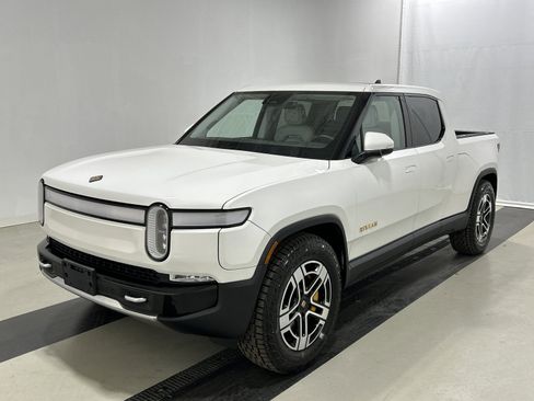 Used 2023 Rivian R1T Adventure image 1