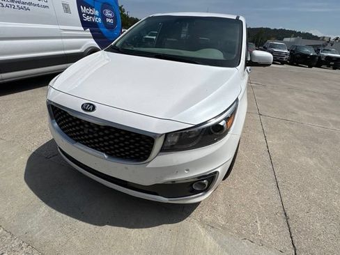 Used 2018 Kia Sedona SX Limited FWD image 5