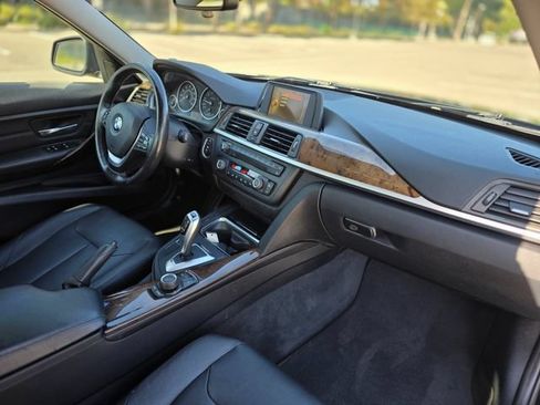 Used 2015 BMW 328i xDrive Sedan AWD/4WD image 32