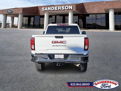 Used 2024 GMC Sierra 2500 SLE w/ SLE Value Package; image 4