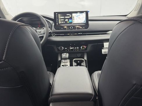 New 2025 Mitsubishi Outlander SE image 30