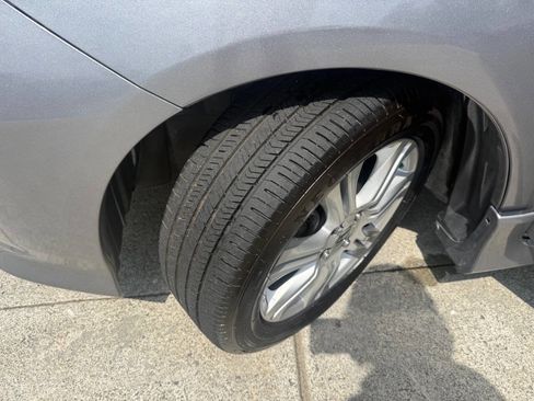 Used 2010 Honda Fit Sport image 25