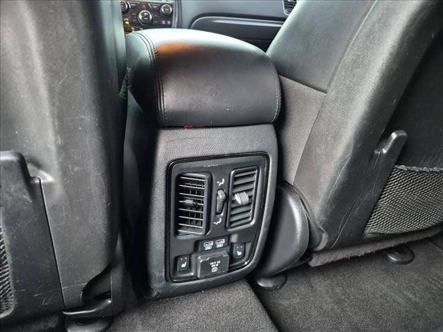 Used 2019 Dodge Durango R/T w/ Blacktop Package AWD/4WD image 18