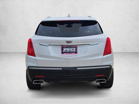 Used 2017 Cadillac XT5 FWD image 6