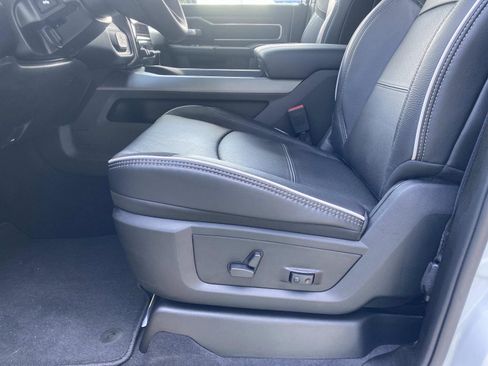 New 2026 RAM 2500 Laramie AWD/4WD image 14