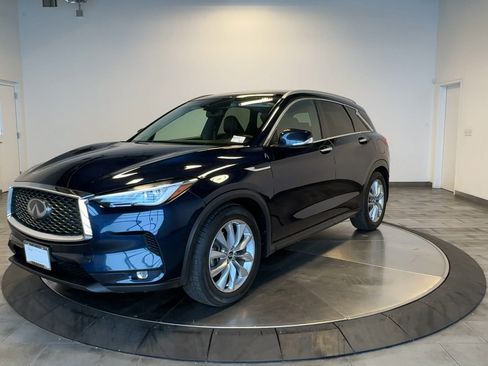 Certified 2019 INFINITI QX50 Luxe w/ Navigation Package image 3