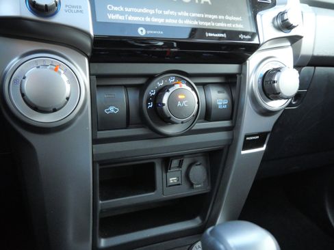 Certified 2021 Toyota 4Runner SR5 Premium image 24