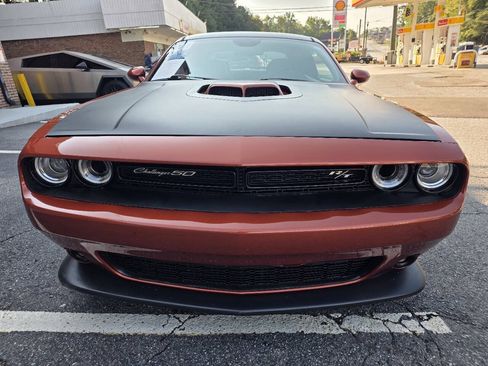 Used 2020 Dodge Challenger R/T Scat Pack RWD image 9