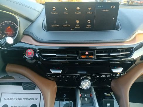 Used 2023 Acura MDX SH-AWD w/ Technology Package image 13