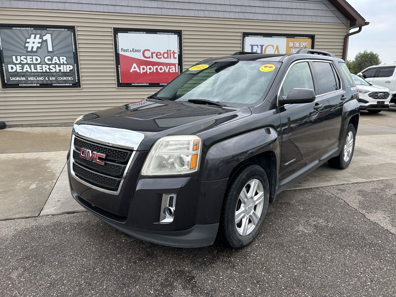 Used 2015 GMC Terrain SLE w/ Convenience Package AWD/4WD image 1