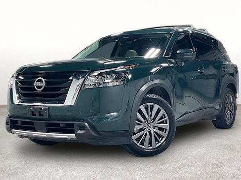 Used 2023 Nissan Pathfinder SL w/ SL Premium Package image 14