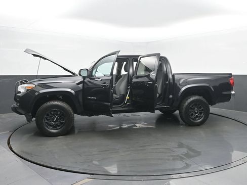 Used 2019 Toyota Tacoma SR5 RWD image 56