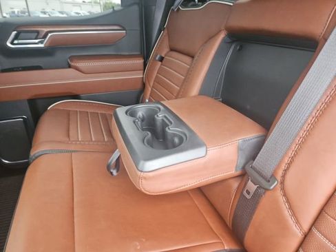 Used 2024 GMC Sierra 1500 Denali Ultimate AWD/4WD image 19