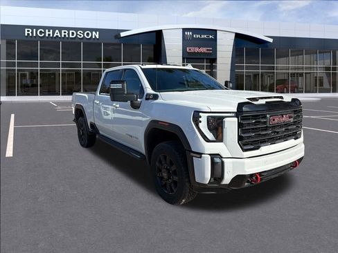 Used 2024 GMC Sierra 2500 AT4 w/ AT4 Premium Plus Package image 7