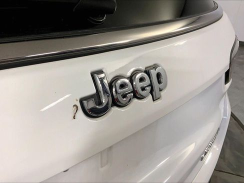 Used 2025 Jeep Compass Limited AWD/4WD image 29