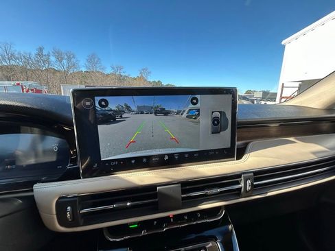 Used 2025 Lincoln Corsair Reserve w/ Equipment Group 202A image 40