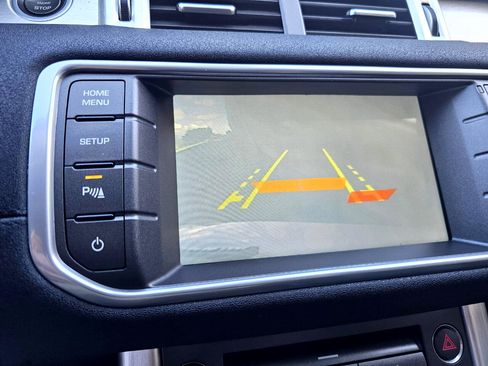 Used 2015 Land Rover Range Rover Evoque Pure image 27