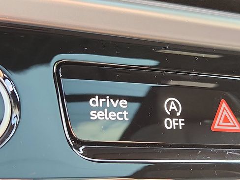 Used 2025 Audi Q5 Premium w/ Convenience Package AWD/4WD image 26