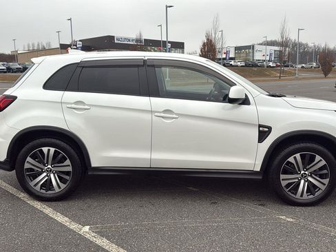 Used 2020 Mitsubishi Outlander Sport ES image 4