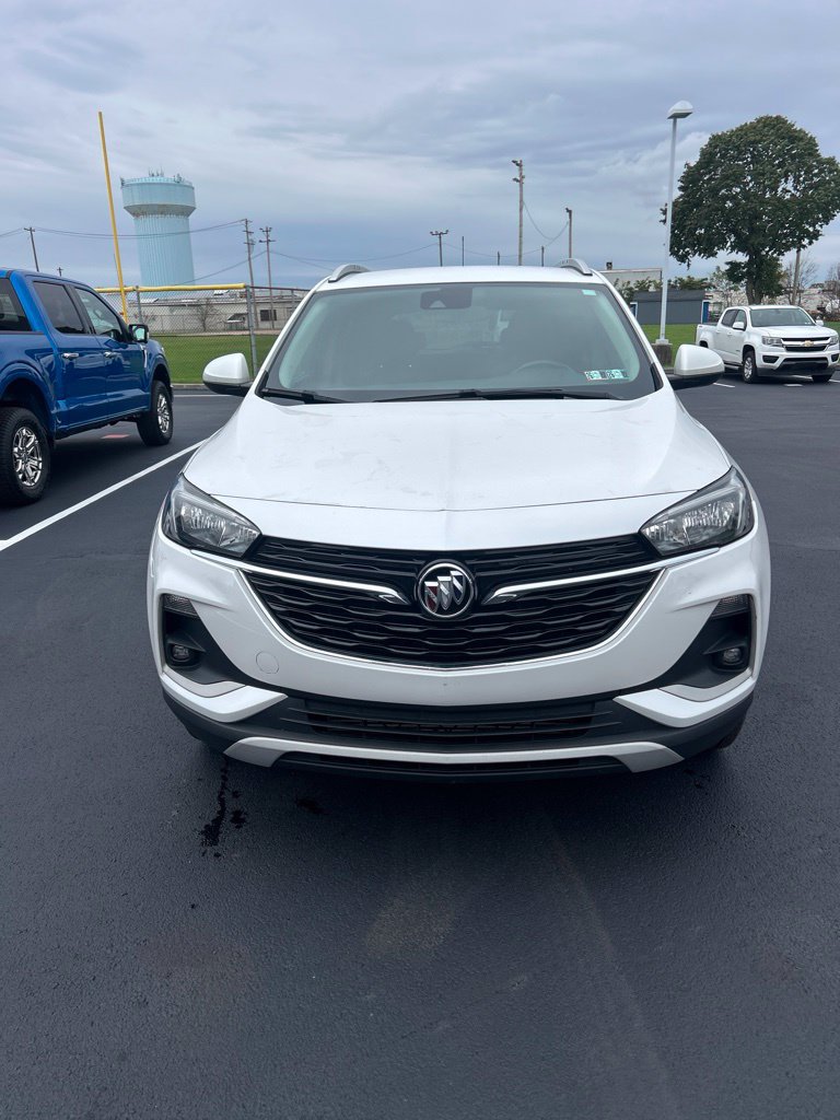 Used 2022 Buick Encore GX Select AWD/4WD image 2