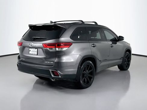 Used 2019 Toyota Highlander Limited Platinum AWD/4WD image 5