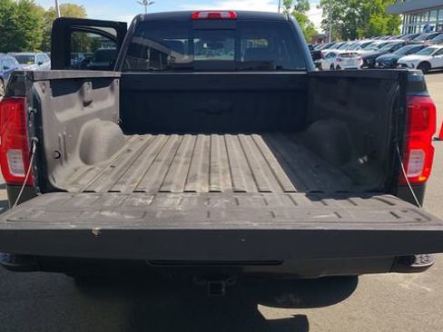 Used 2018 Chevrolet Silverado 1500 LTZ Z71 AWD/4WD image 22
