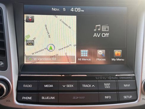 Used 2017 Hyundai Tucson SE Plus image 11