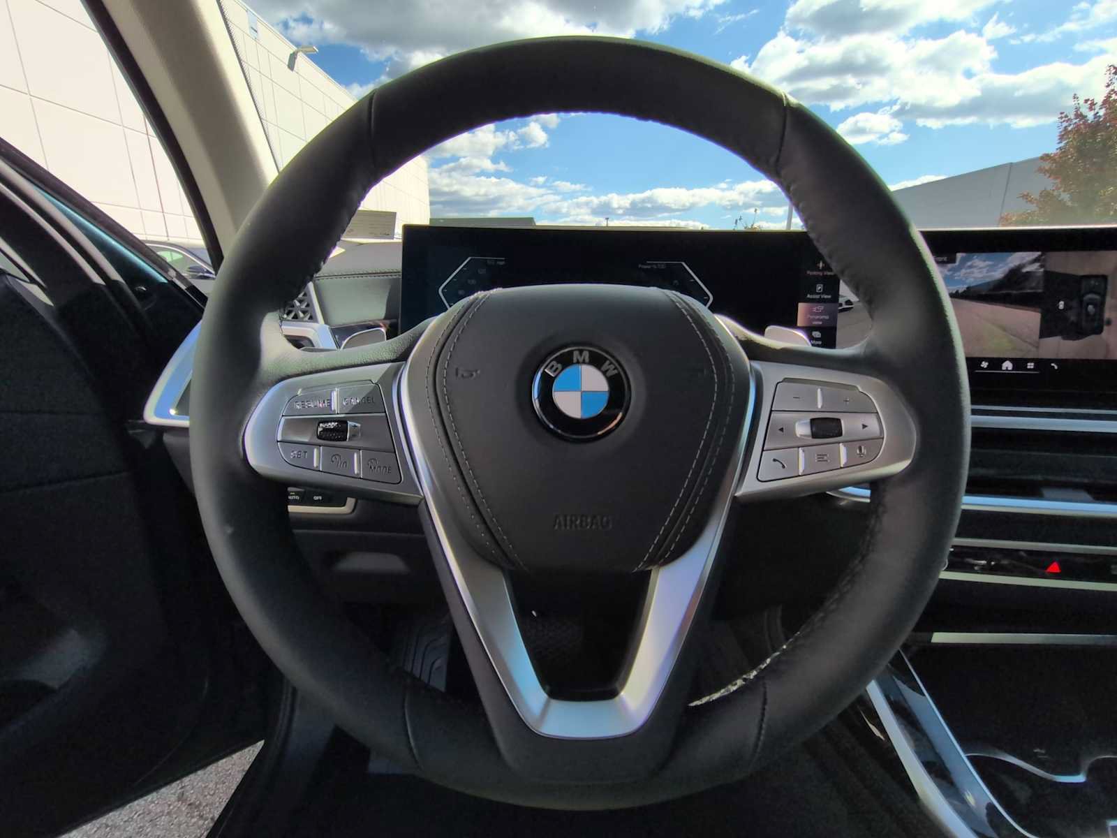Used 2026 BMW X7 xDrive40i AWD/4WD image 25