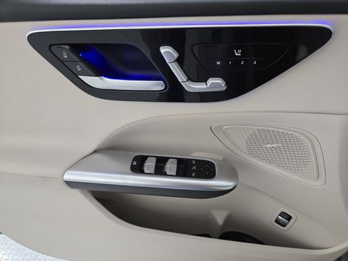 Used 2022 Mercedes-Benz C 300 Sedan image 22