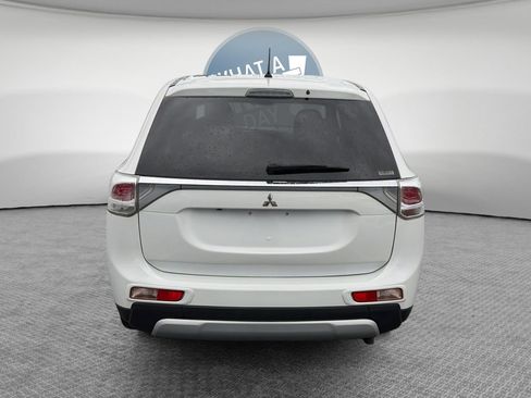 Used 2015 Mitsubishi Outlander SE AWD/4WD image 5