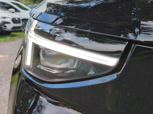 New 2025 Volvo XC40 B5 Plus w/ Protection Package Premier image 10