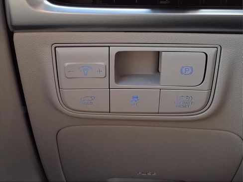 New 2026 Hyundai Tucson Limited image 18