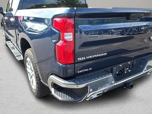Used 2022 Chevrolet Silverado 1500 LTZ AWD/4WD image 34