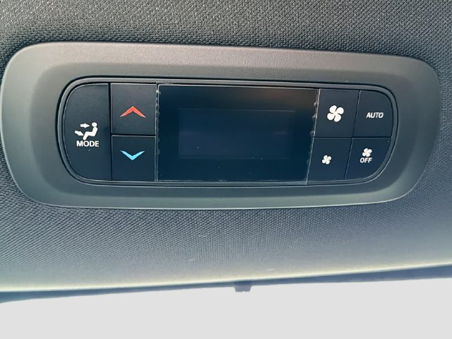 New 2027 Chrysler Pacifica Select FWD image 26