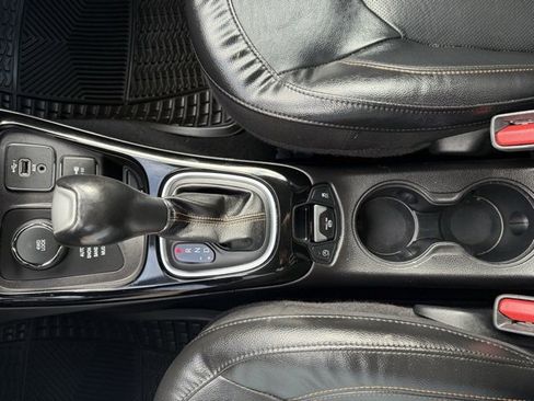 Used 2020 Jeep Compass Limited image 26